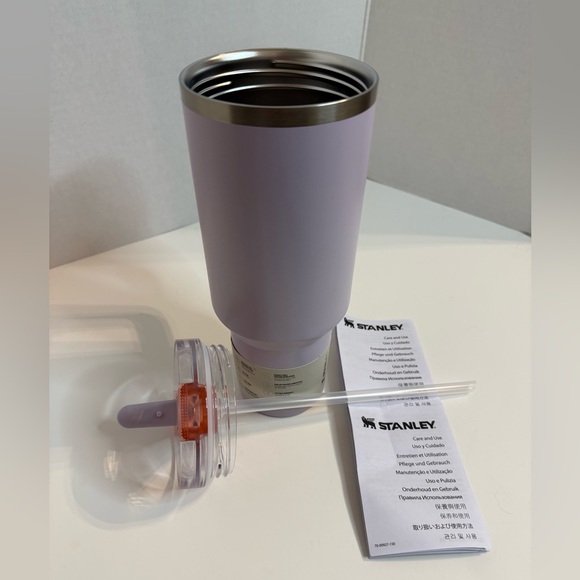 Stanley Flip Straw Quencher Protour Tumbler 40 OZ - Picture 5 of 10